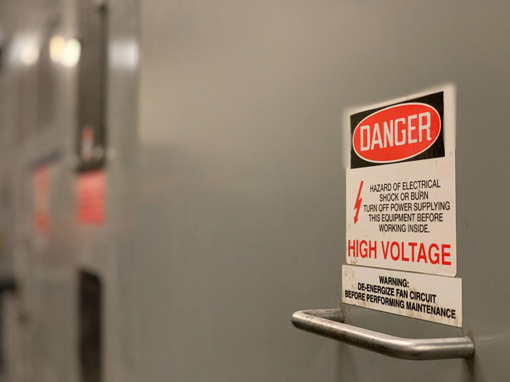 10 Electrical Safety Tips for the Workplace
